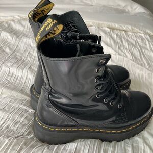 Dr.Martens platform boot 8.5 w